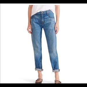 Veronica Beard Benzi Mid-Rise Girlfriend Jeans in Beacon Ranch 26